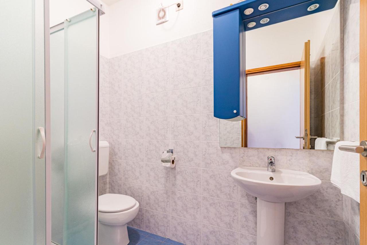 Apartments And Rooms Alenka Banjole Luaran gambar