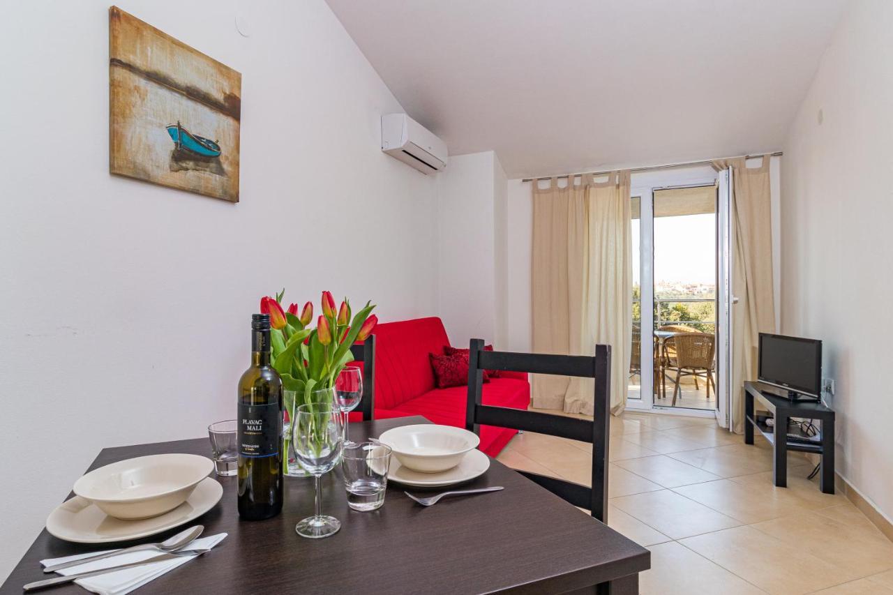 Apartments And Rooms Alenka Banjole Luaran gambar