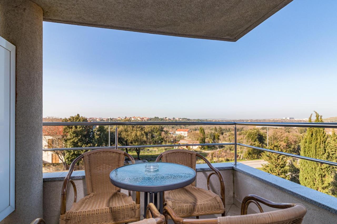 Apartments And Rooms Alenka Banjole Luaran gambar