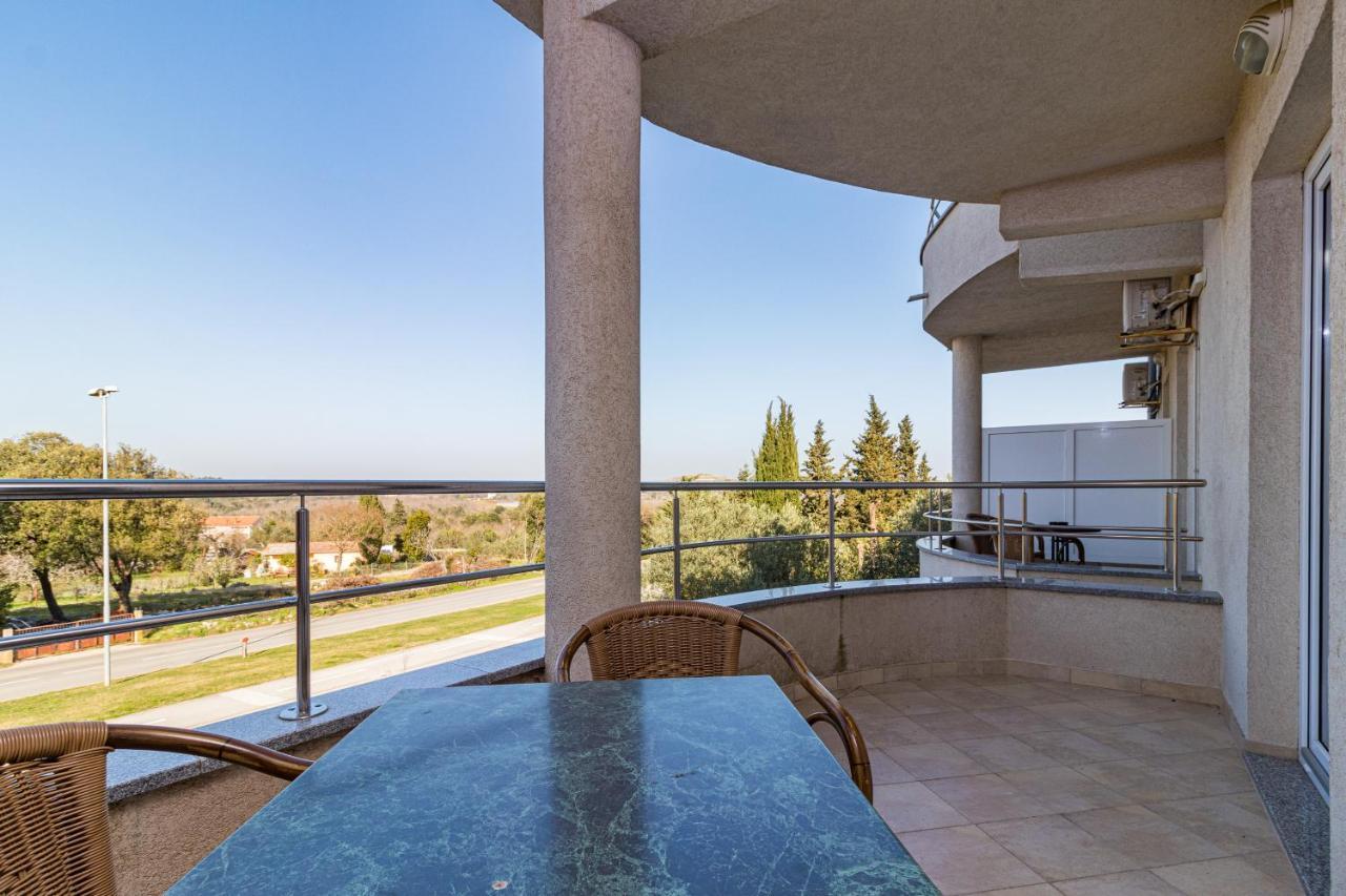Apartments And Rooms Alenka Banjole Luaran gambar