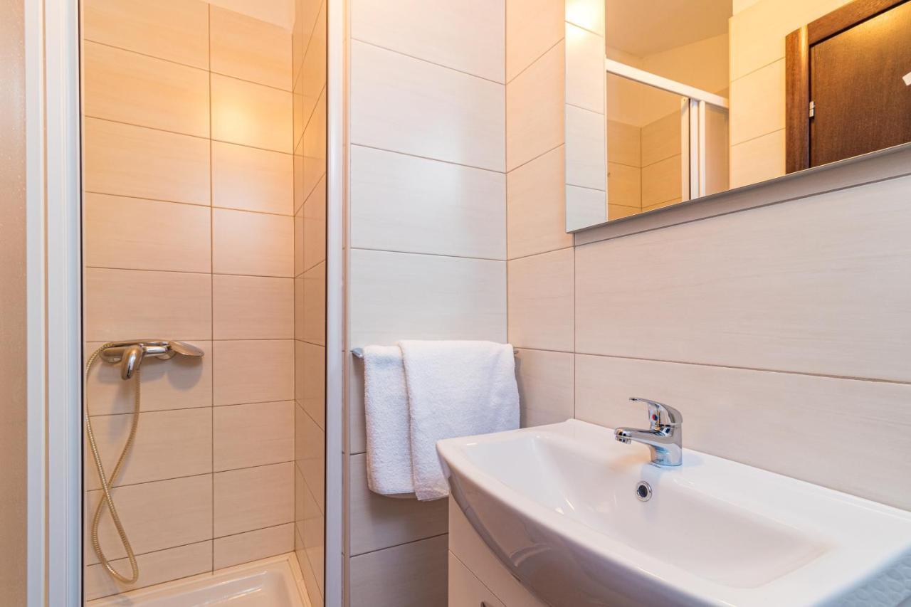 Apartments And Rooms Alenka Banjole Luaran gambar