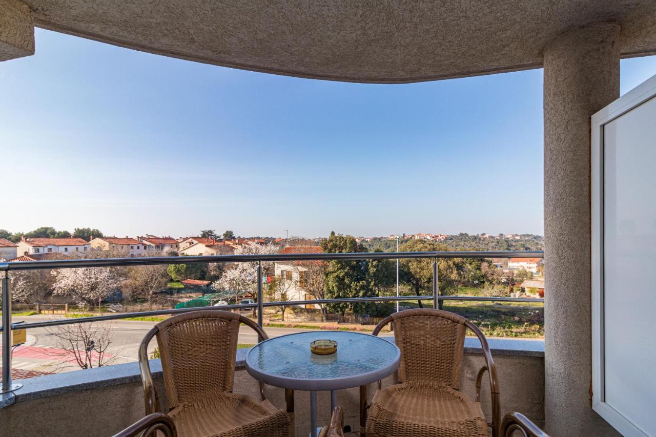 Apartments And Rooms Alenka Banjole Luaran gambar
