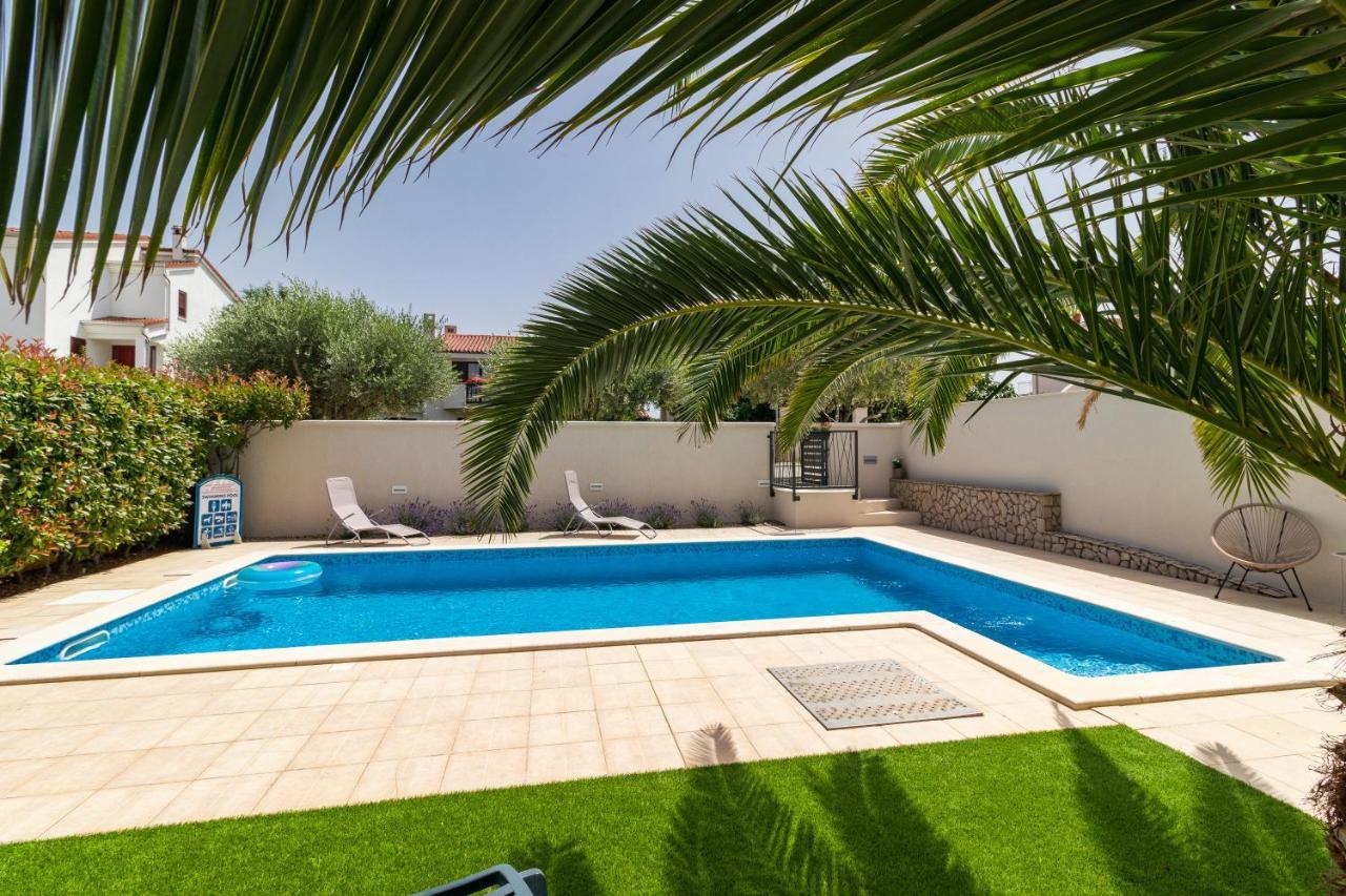 Apartments And Rooms Alenka Banjole Luaran gambar