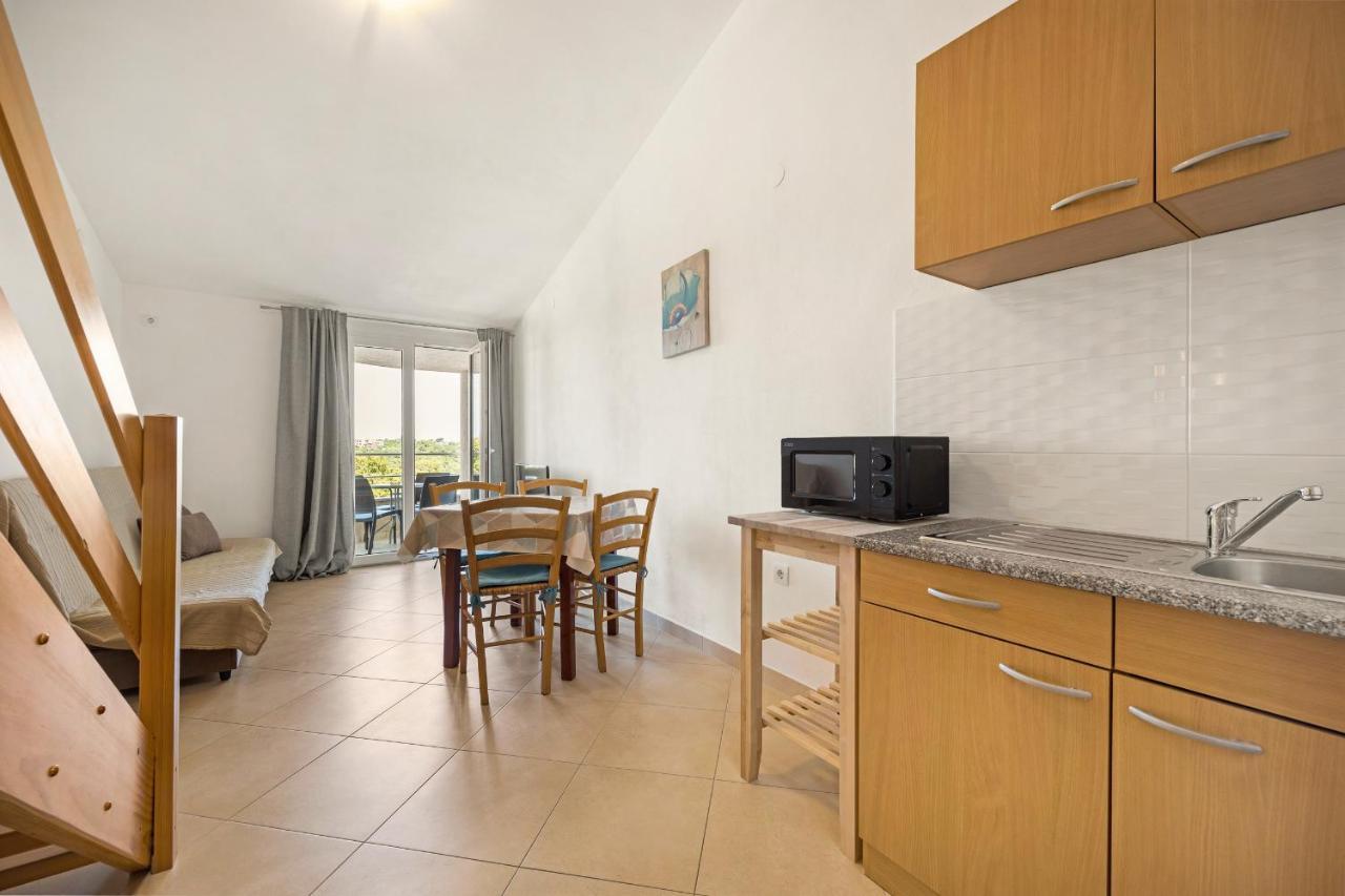 Apartments And Rooms Alenka Banjole Luaran gambar