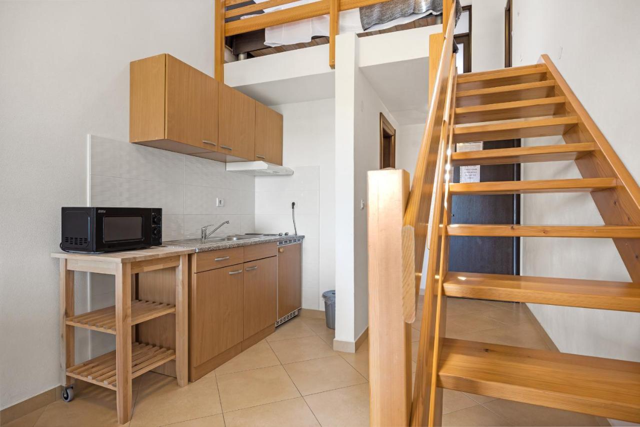 Apartments And Rooms Alenka Banjole Luaran gambar